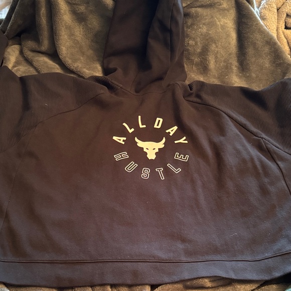 Project rock under armor oversized Black Hoodie with Bull Logo - Picture 1 of 9